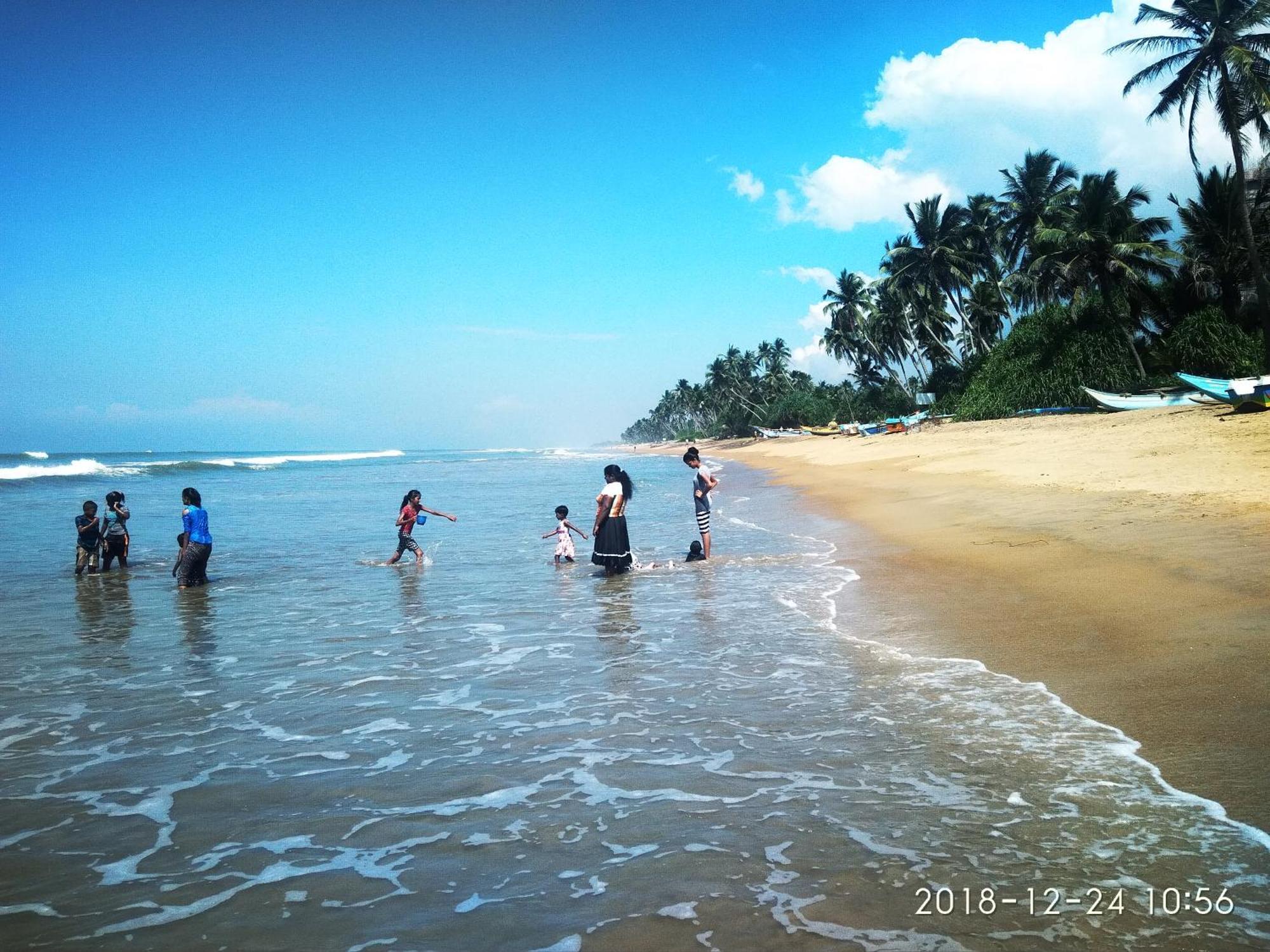 Suriya Ocean Villa Wadduwa Exterior foto